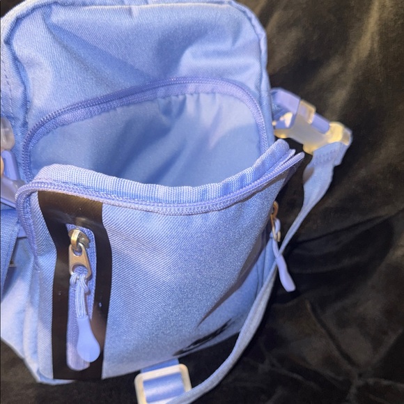 Nike Elemental Premium Crossbody Bag Unisex Sportswear Casual Bag - Picture 9 of 11